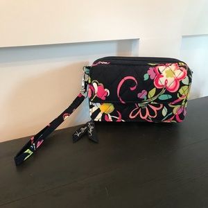 Vera Bradley RFID All In One Crossbody NWOT